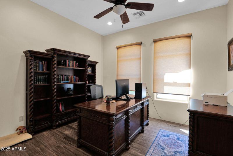 33-web-or-mls-P1315162