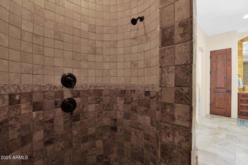 27-web-or-mls-P1315145