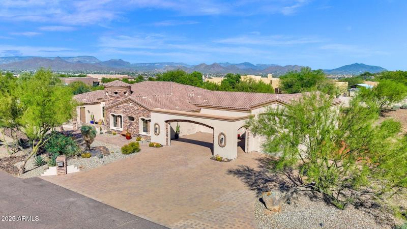 1-web-or-mls-DJI_20251001143848_0068_D