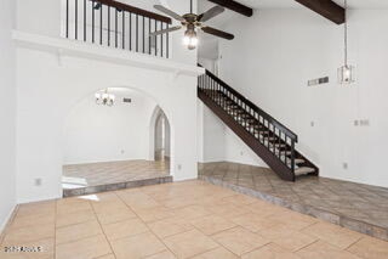 6-web-or-mls-4548-w-villa-theresa-dr