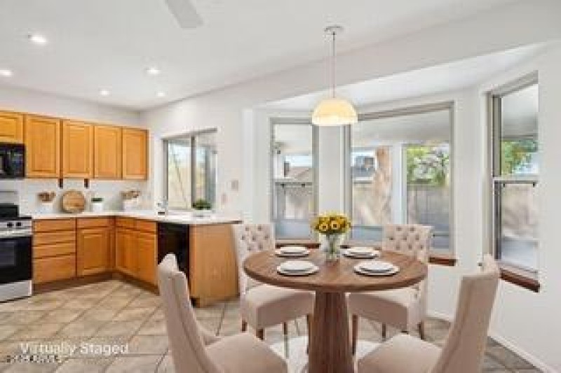 17-web-or-mls-4548-w-villa-theresa-dr