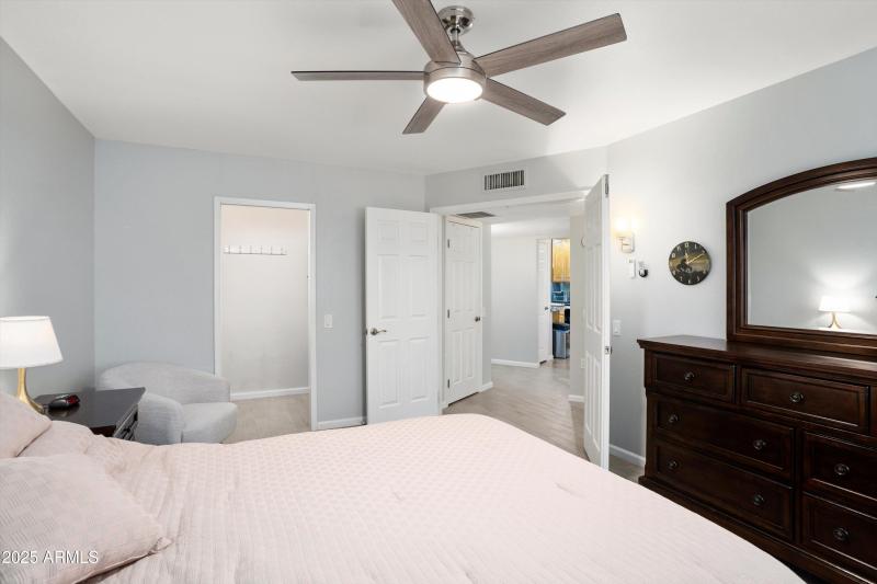 21-19422 N Camino Del Sol