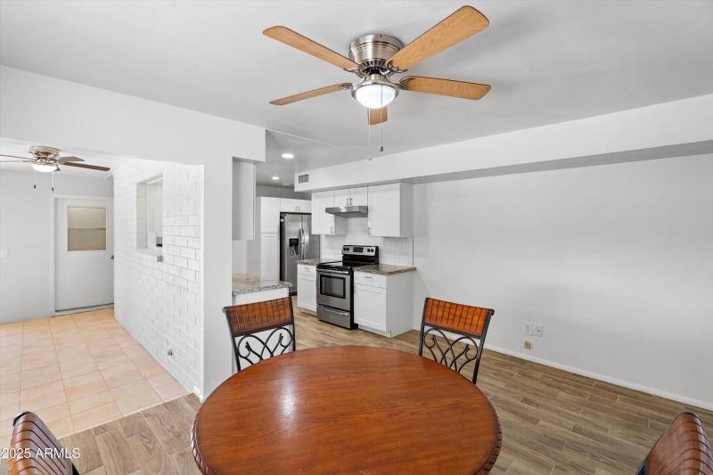 Breakfast Area to Sun Room
