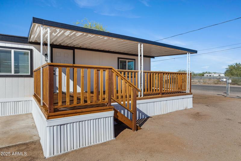 1644 N Desert View Dr-5