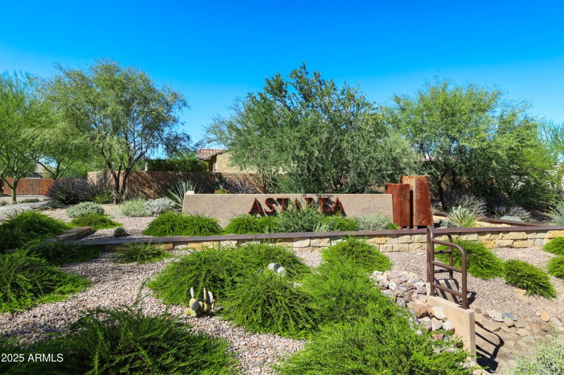 02-Community Entrance