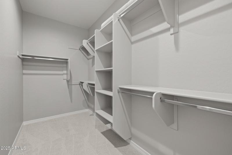 28)PRIMARY CLOSET