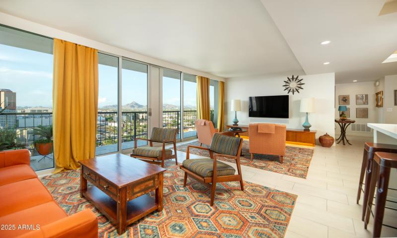 4 Sliding glass doors closed