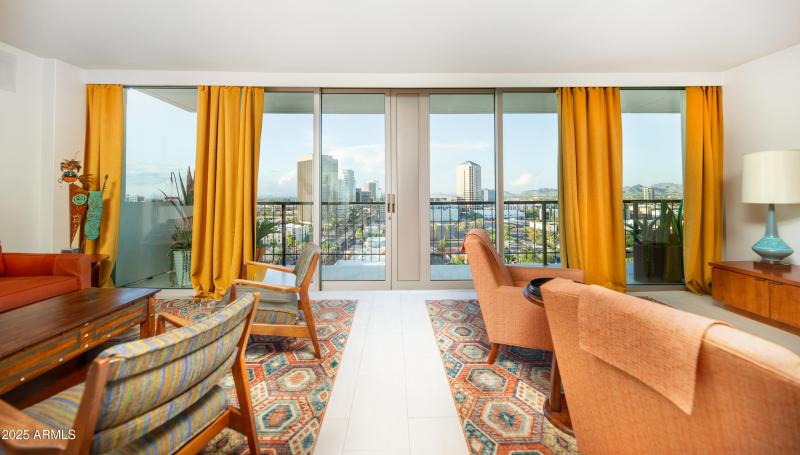 6 Patio doors closed 1