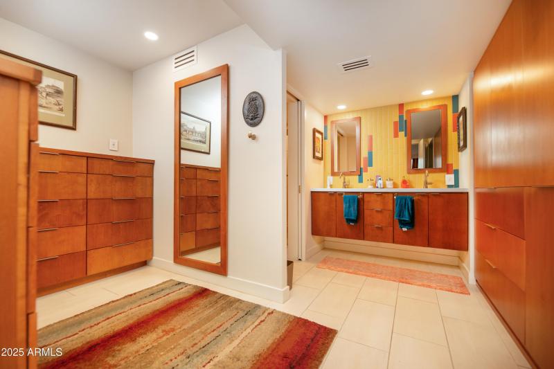 33 Primary bathroom 1ab