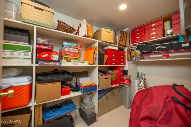 42 Guest Bedroom Walk In Closet