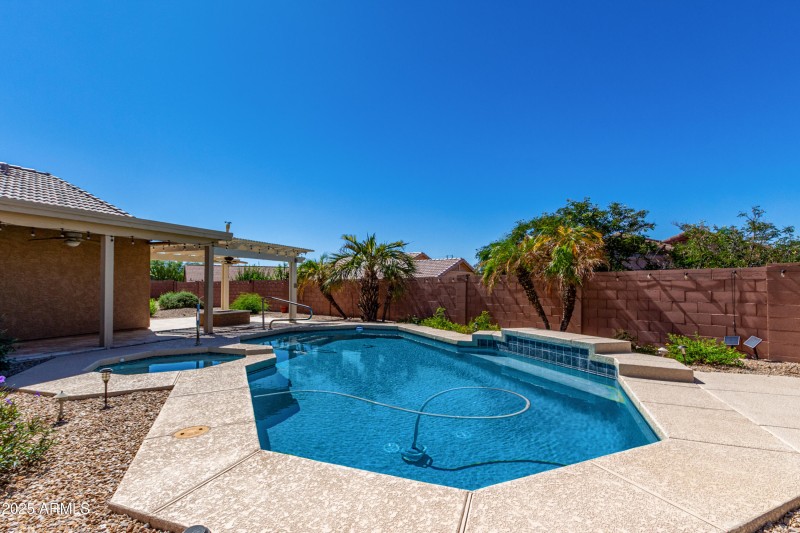 a40c3db7c53796c1bcc7f36d28ff9f55