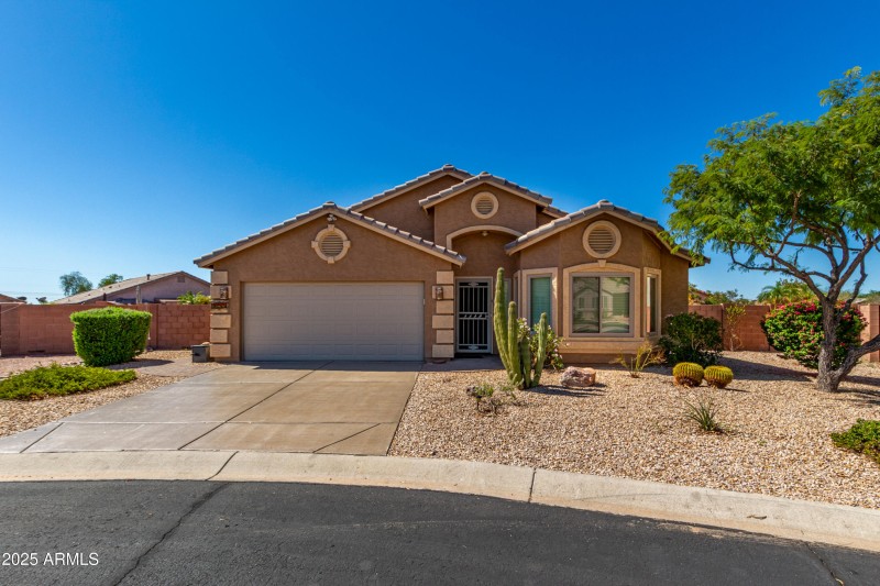 319e37a517b042f8db540c0993ffef94