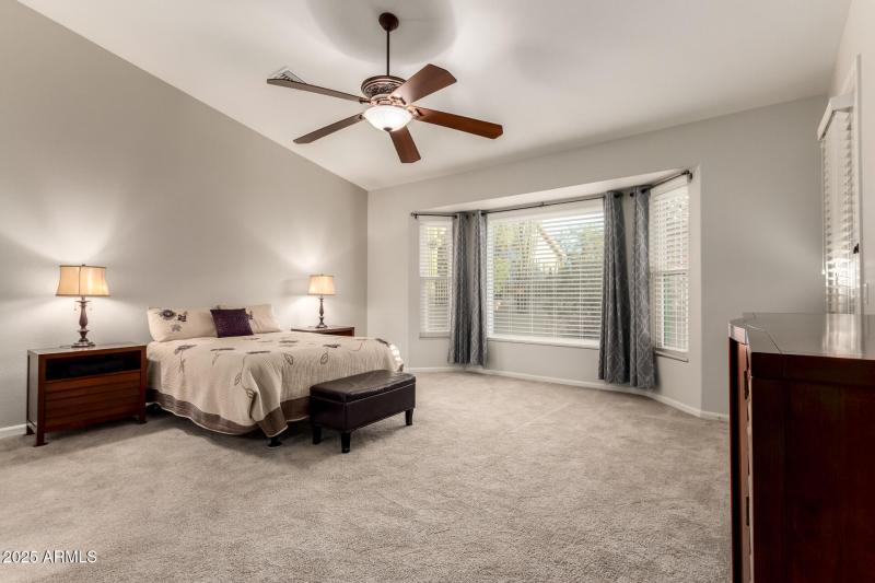 8807 E SAGUARO BLOSSOM RD