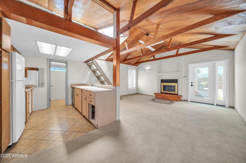 1450 E Royal Palm Rd-8