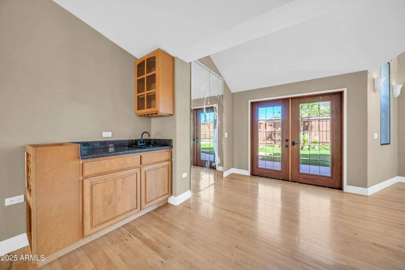 1450 E Royal Palm Rd-44