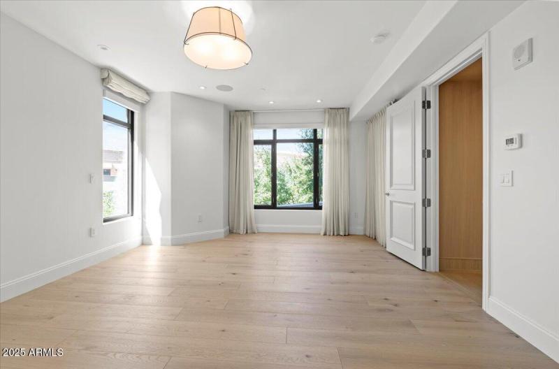 14-7181 E Camelback Rd #301 10