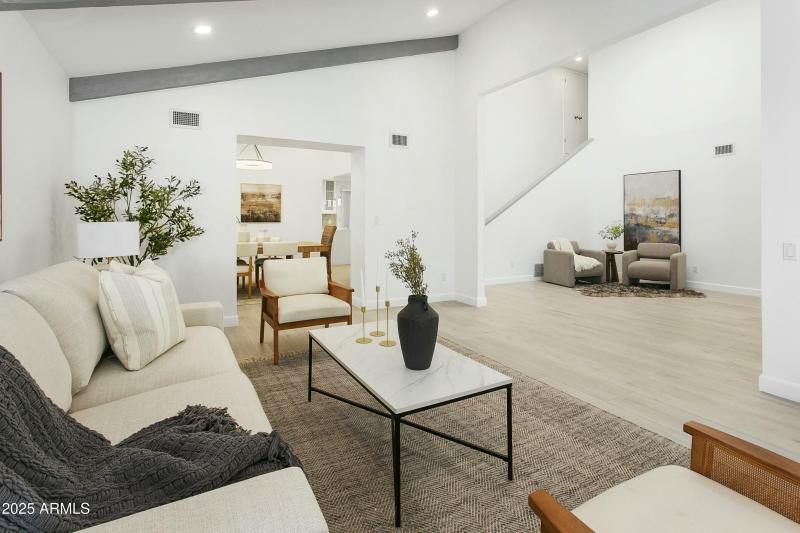 Formal Living & Entry