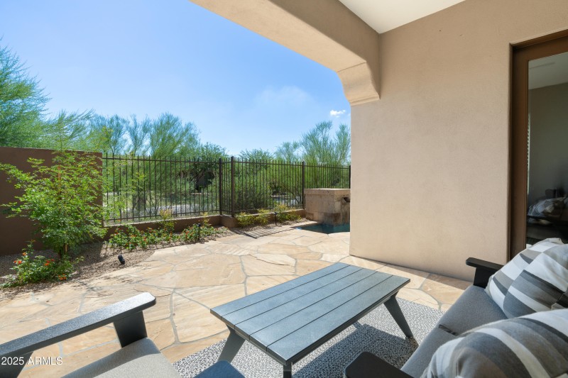 8905 E Mountain Spring Rd (45 of 52)