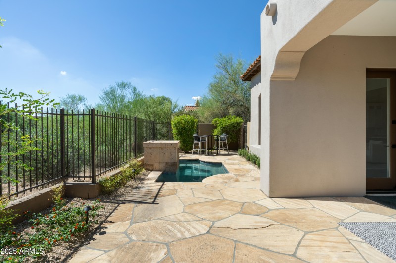 8905 E Mountain Spring Rd (47 of 52)