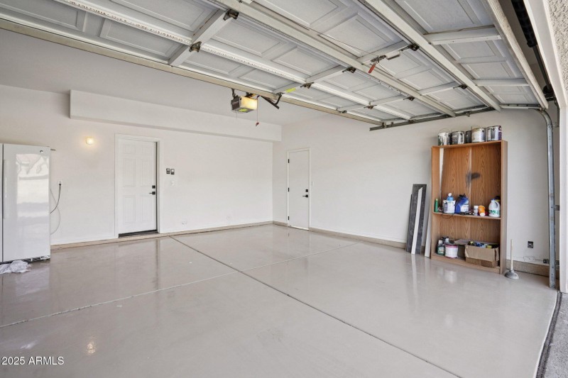 64-web-or-mls-W Aurora Dr-S0210-056