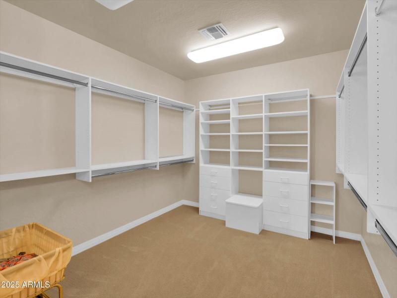 076-2732 E Friess Drive-76