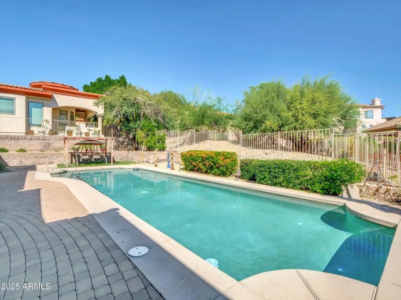 081-2732 E Friess Drive-81