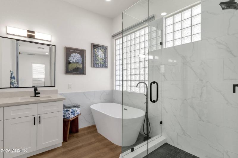 27-web-or-mls-389-w-fairway-pl