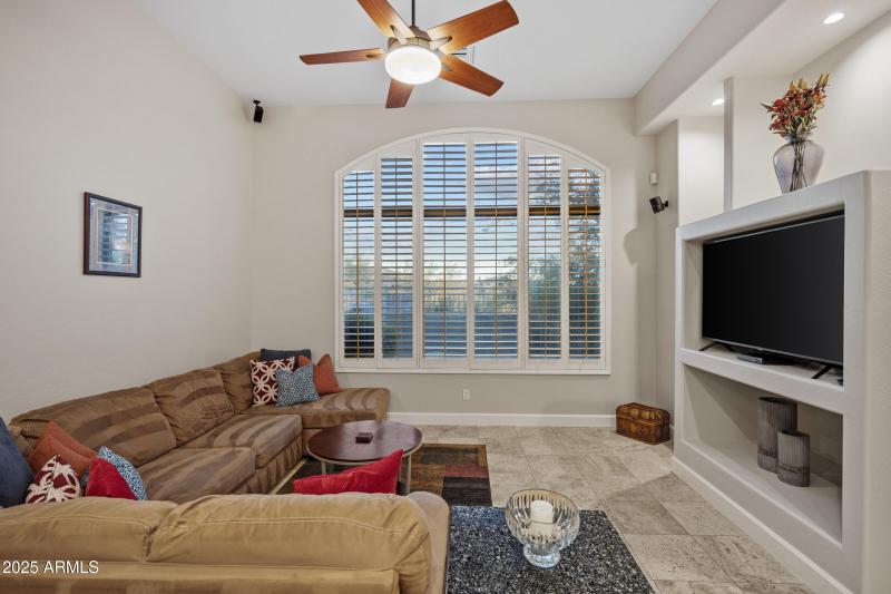 10775 E Caribbean Ln-21