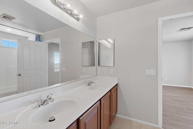 43-web-or-mls-Iron-43