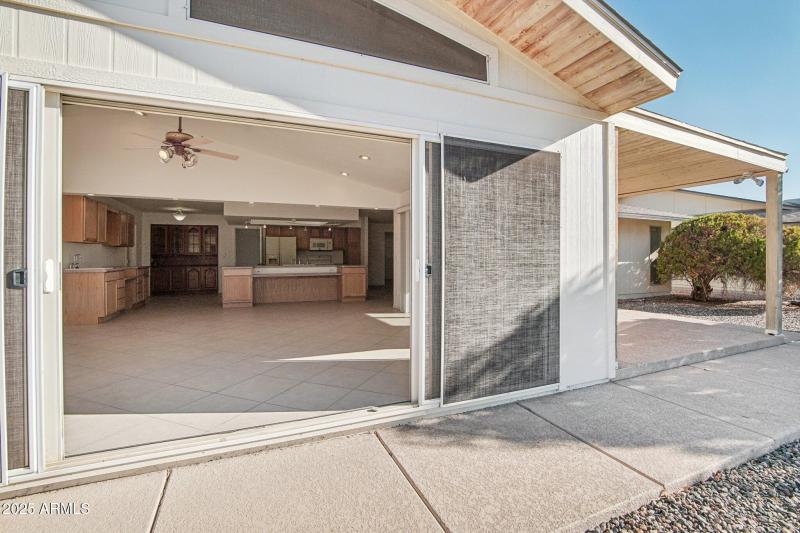 Indoor/Outdoor Living