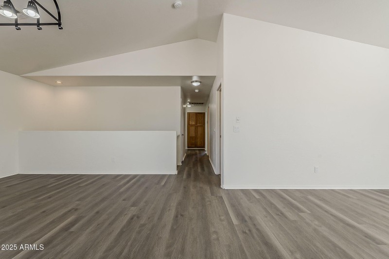 30-web-or-mls-Lush Vista-30