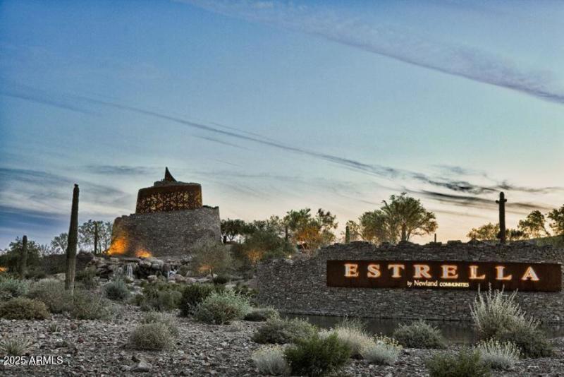 Estrella Amenities