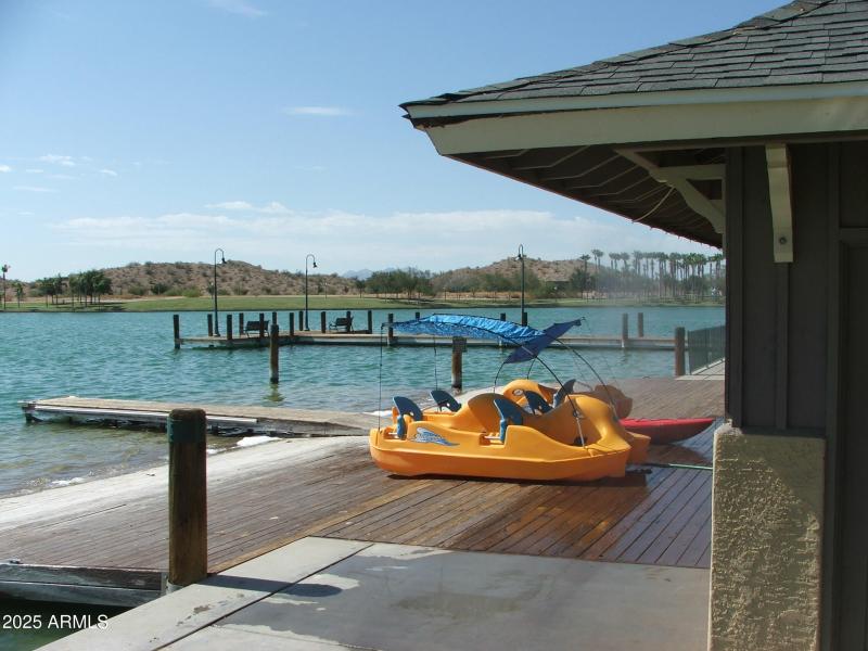 Estrella Amenities