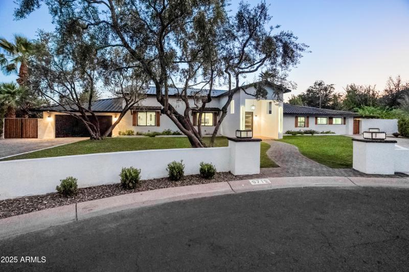 6715 E Montecito Ave-91