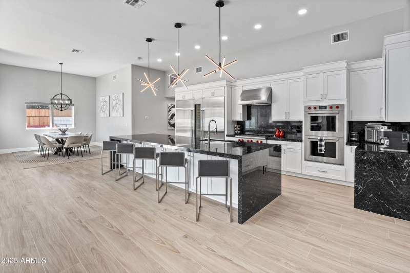 6715 E Montecito Ave-36