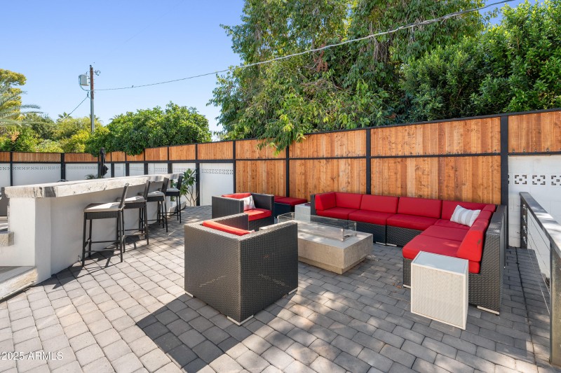 6715 E Montecito Ave-63