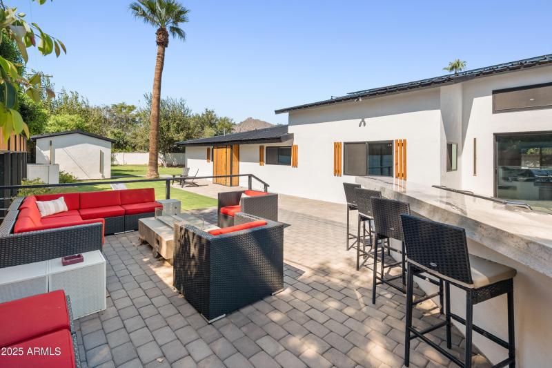 6715 E Montecito Ave-66