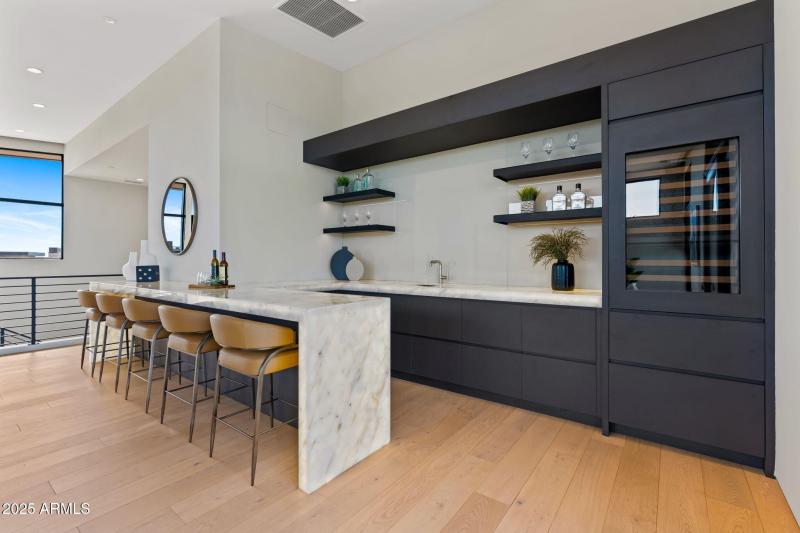 31-web-or-mls-37200-n-cave-creek-rd