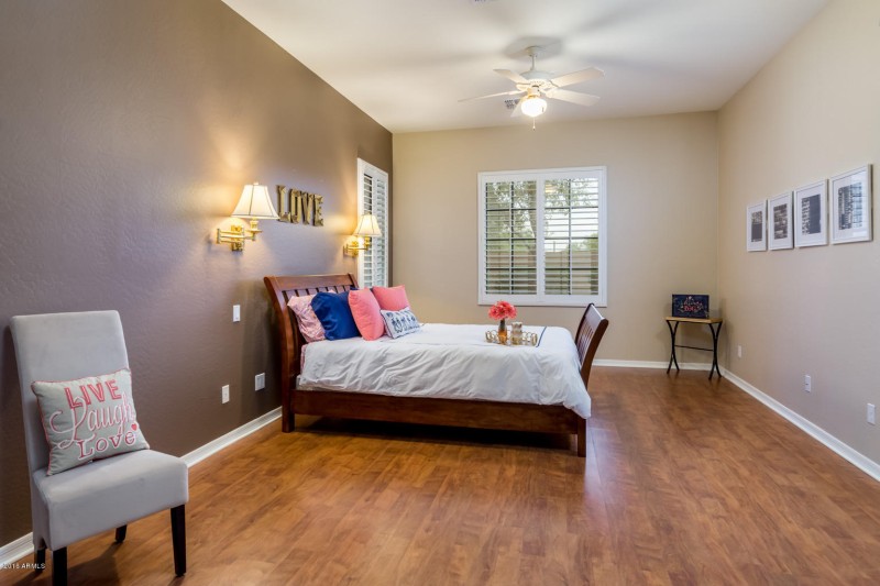 1447 W Swan Ct - MLS-27