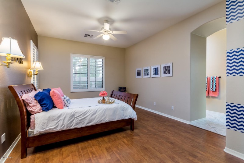 1447 W Swan Ct - MLS-28