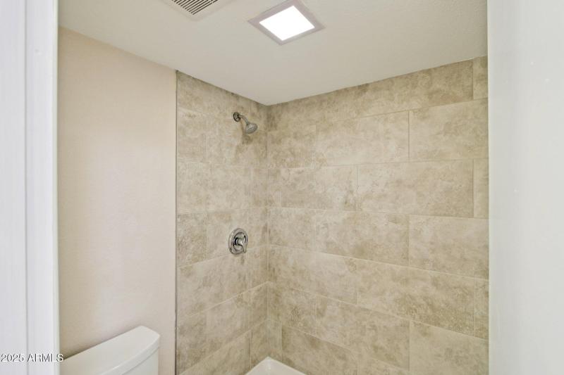 21-web-or-mls-W Avenida De Amigos Cir-S0