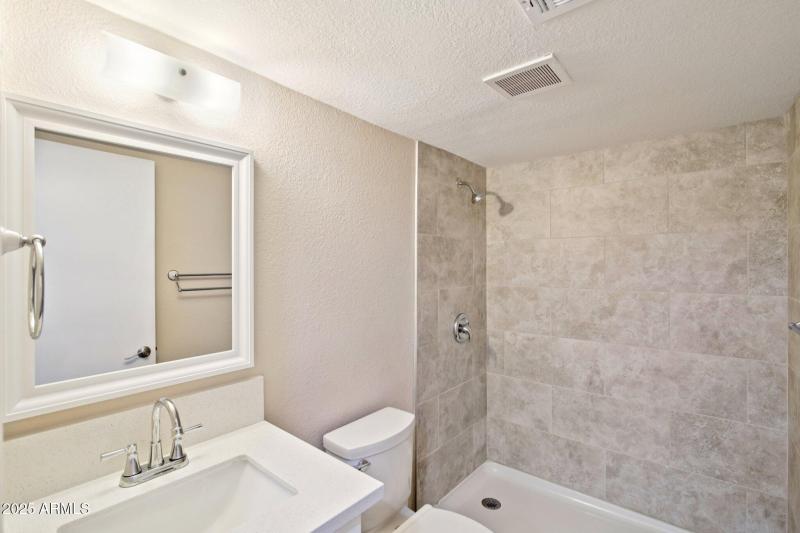 24-web-or-mls-W Avenida De Amigos Cir-S0