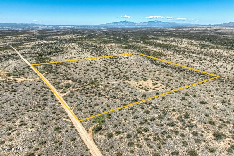 062014B-East Diamonback Road Parcel w bo