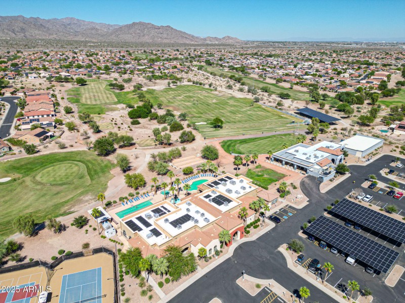 38-23327 W Twilight Tr_Sundance clubhous