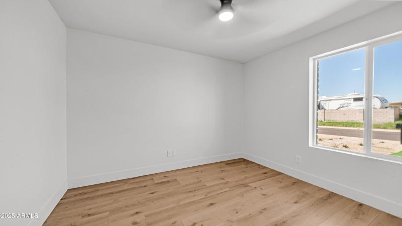 19251 N 17th Dr (18)