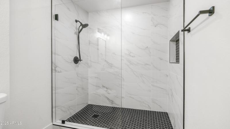 19251 N 17th Dr (16)