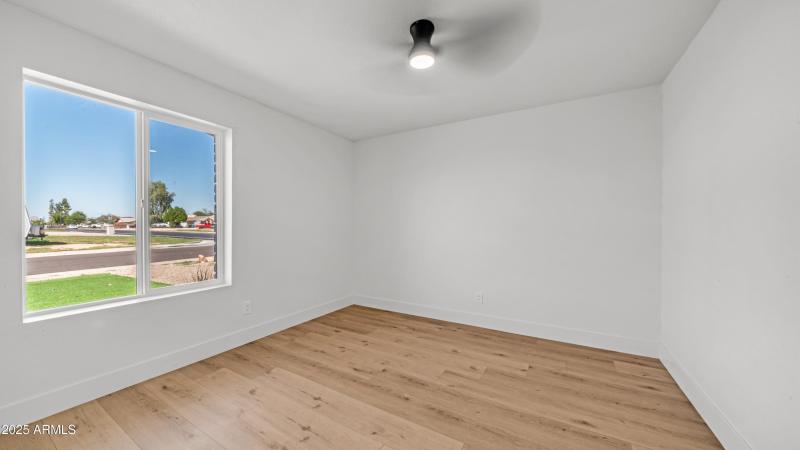 19251 N 17th Dr (19)