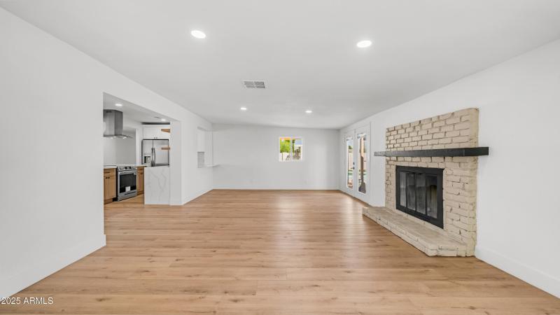 19251 N 17th Dr (12)