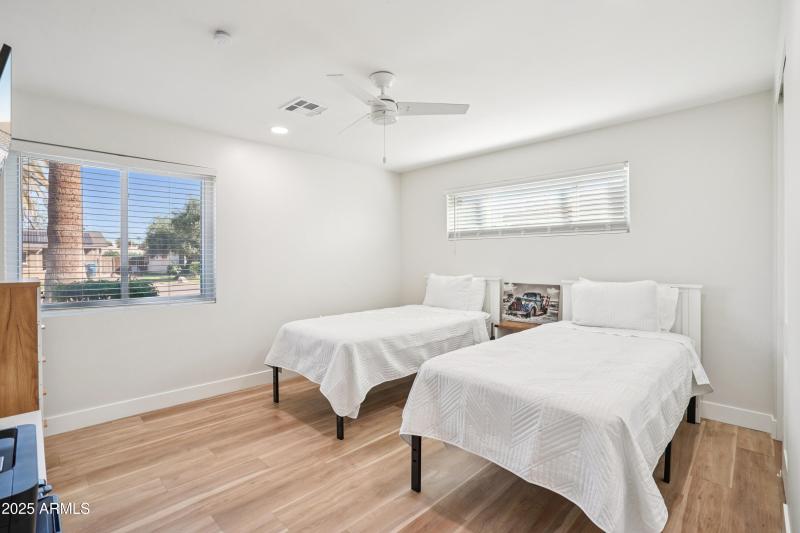 28-print-E Weldon Ave-S0210-019