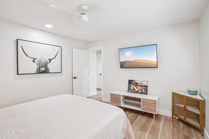 35-print-E Weldon Ave-S0210-026